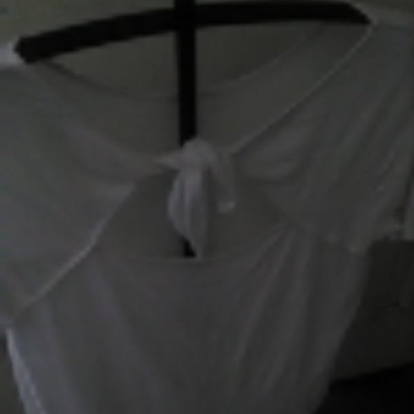 ANN TAYLOR FACTORY TSHIRT - Picture 1 of 2